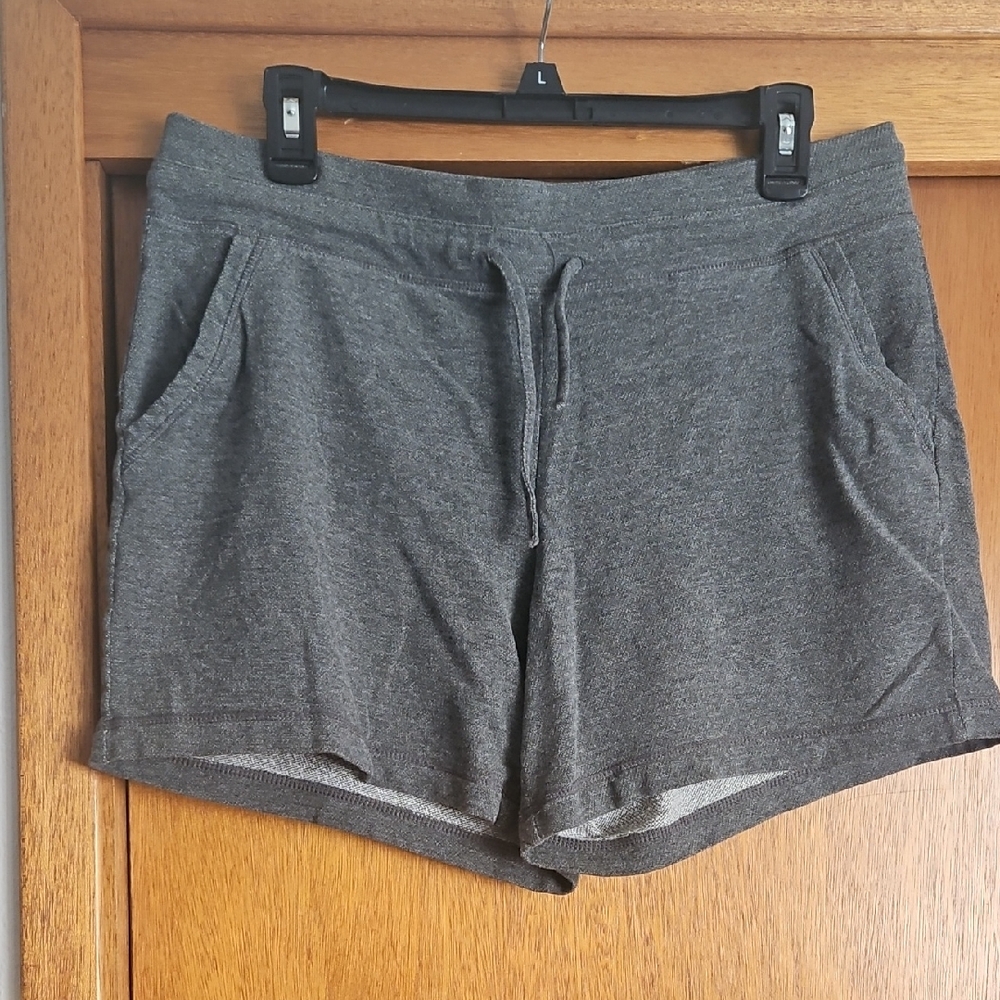 32 Degree Shorts Sz Medium